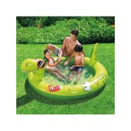 Paddling pool with sprinkler outlet